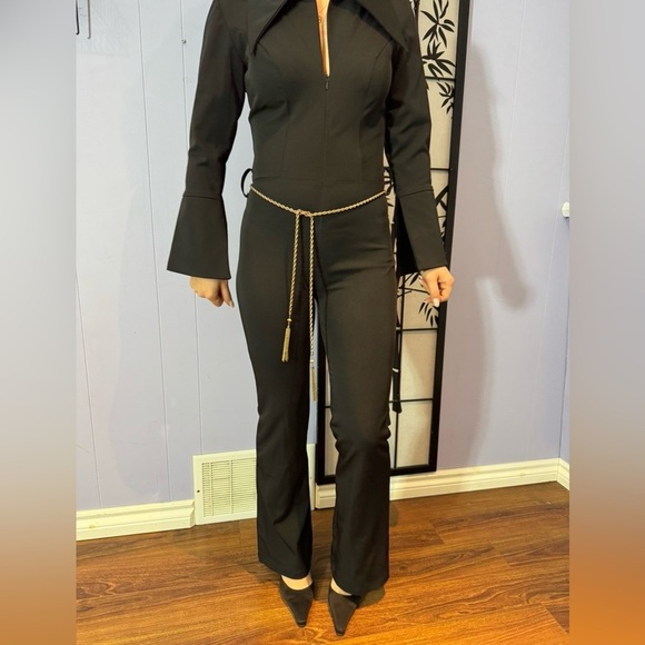 Fun sexy jumpsuit - Picture 3 of 10